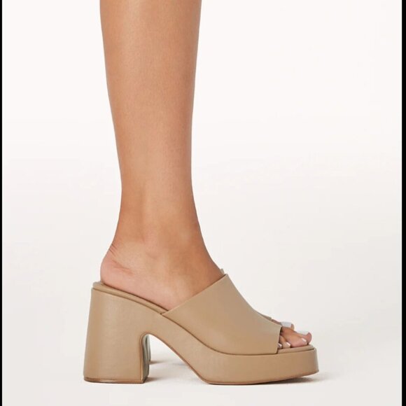 Leslie Clay Platform Mule - Picture 5 of 5
